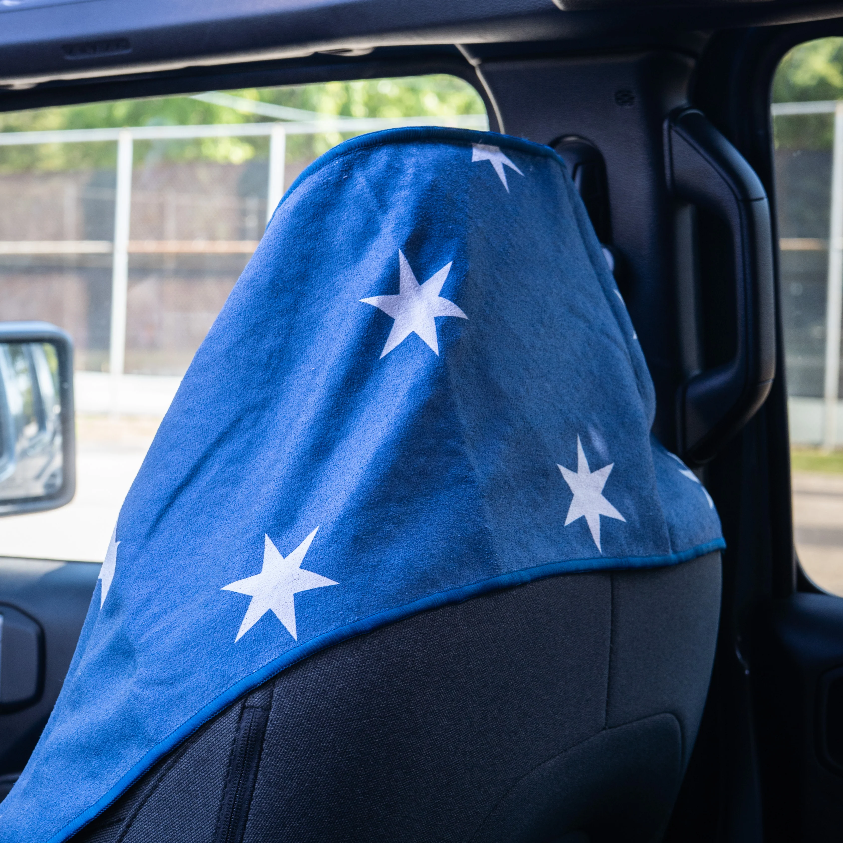 Chicago Four Star Towel Car Seat Cover Towel - Image 3