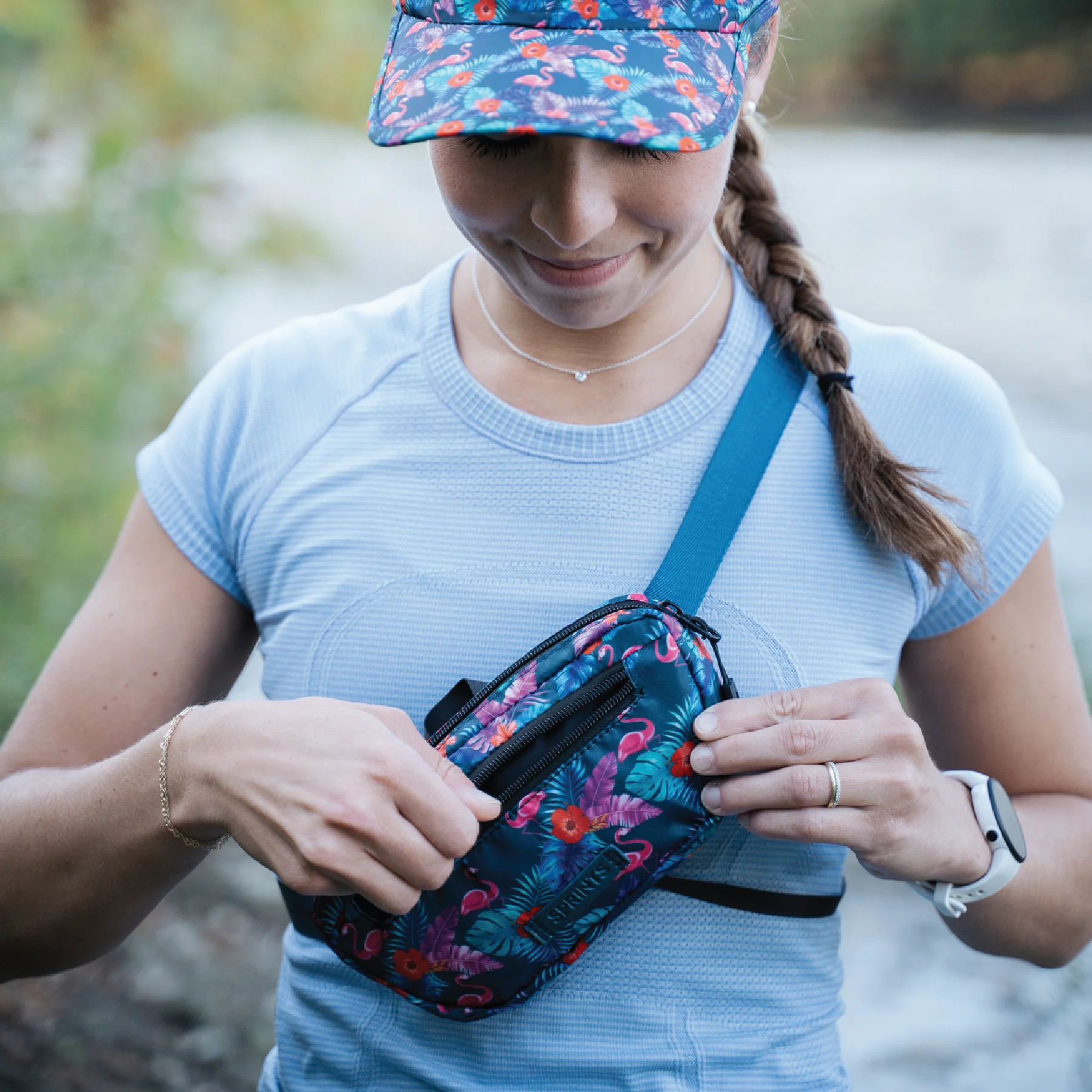 Flamingo Sling It Bag - Image 7