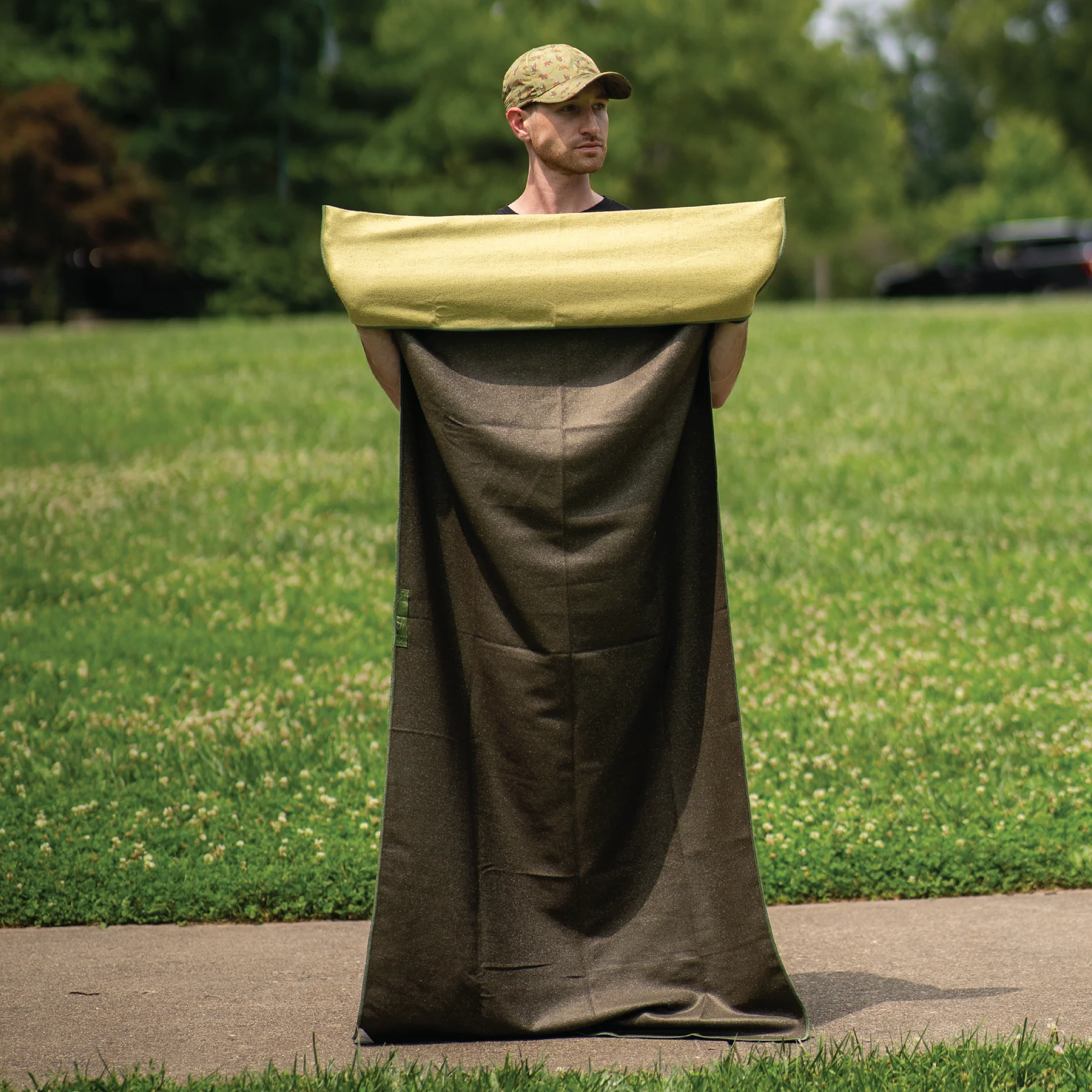 Grizzly Guide Car Seat Cover Towel - Image 5