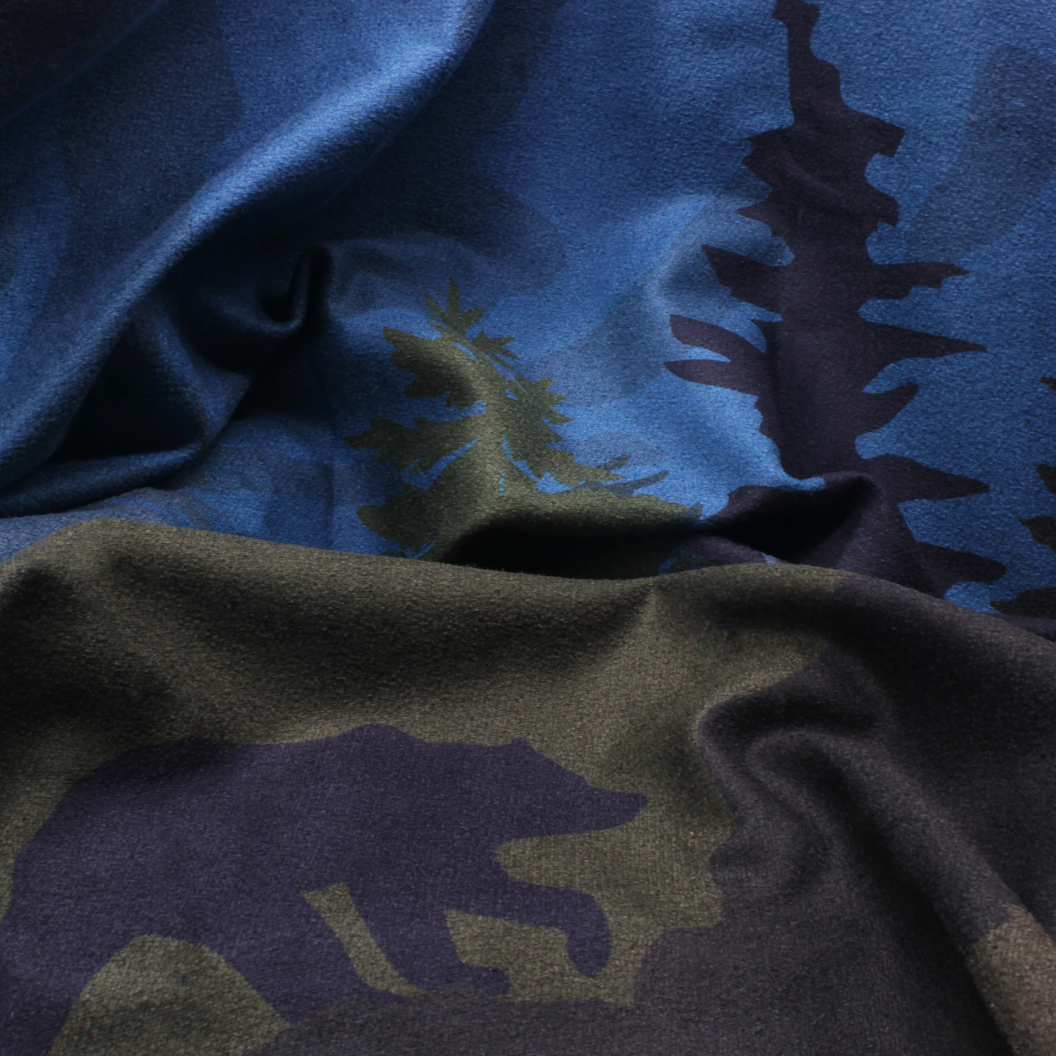 Grizzly Guide Car Seat Cover Towel - Image 6