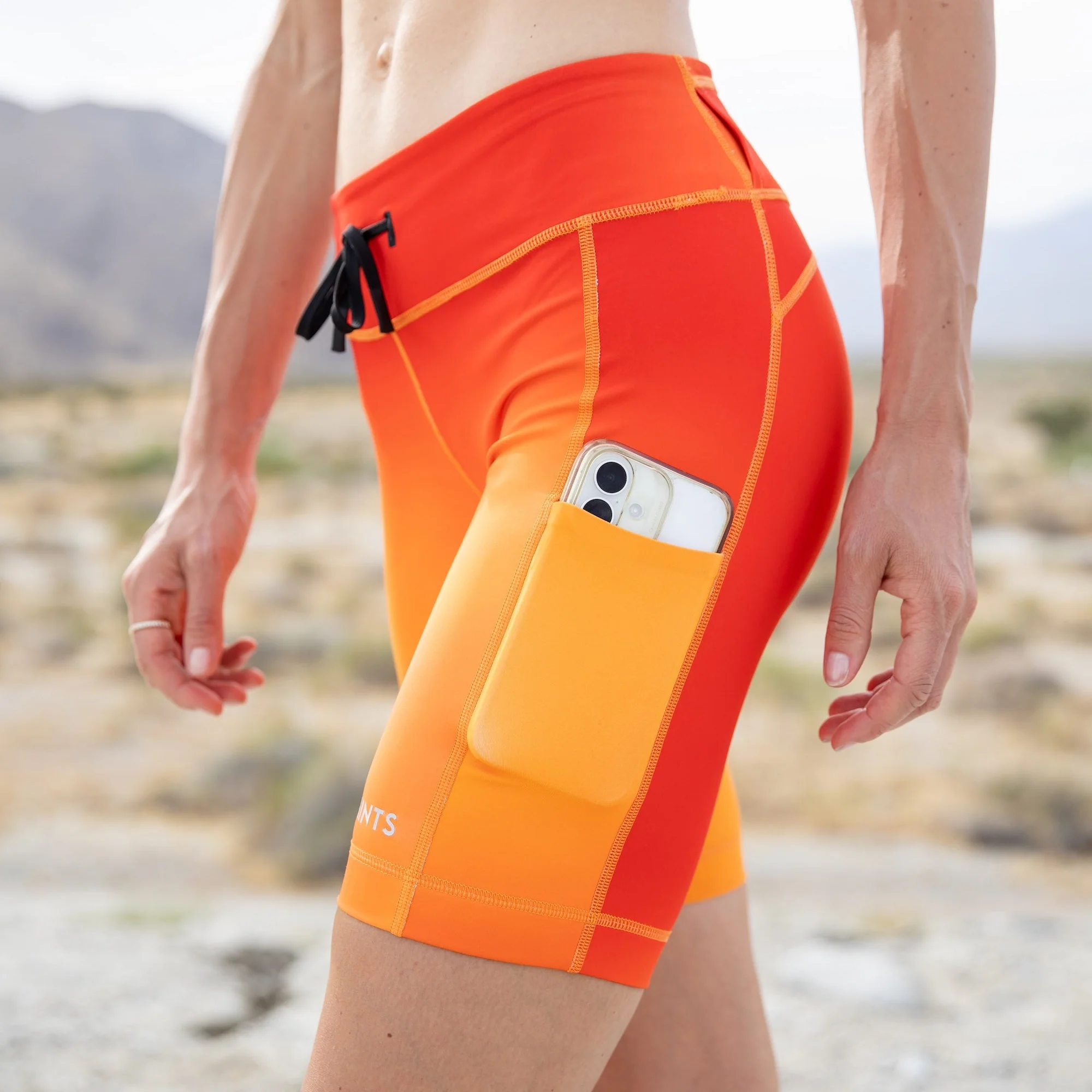 Womens Flexion 8" Compression Short - Orange Crush - Image 5
